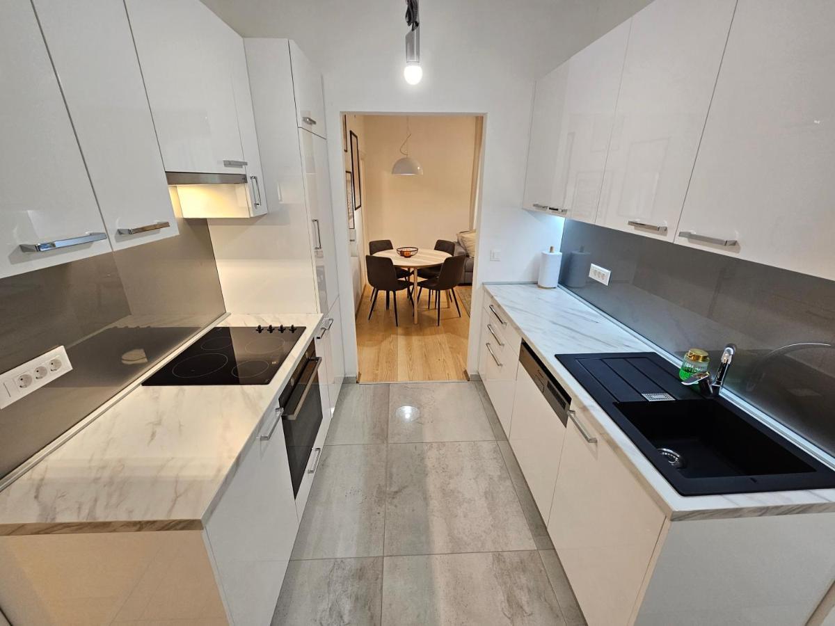 Cosy&Lux On Main Square, Korzo Rijeka Apartment Exterior foto