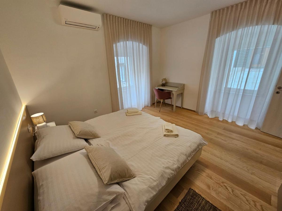 Cosy&Lux On Main Square, Korzo Rijeka Apartment Exterior foto